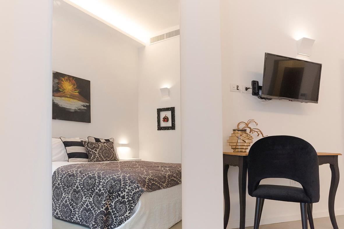 A Misura Duomo Rooms & Apartment - Ls Accommodations Naples Exterior photo